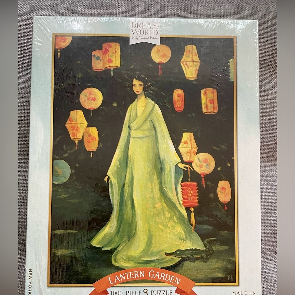 New York Puzzle Company - Dream World Lantern Garden - 1000 Piece Jigsaw Puzzle